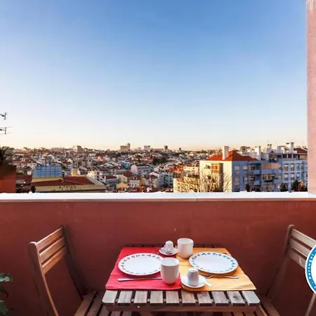 Whome | Damasceno Large #39 Apartment *